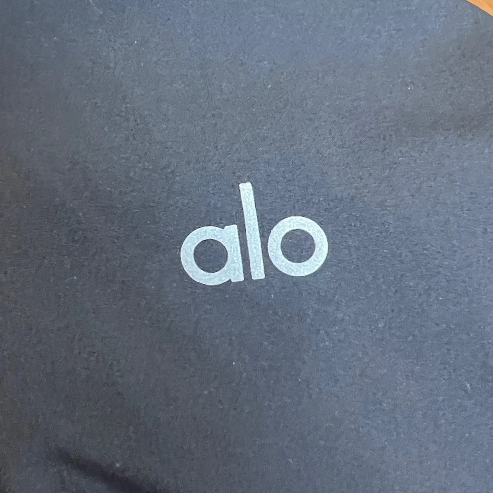 ALO Yoga Black Wide-Leg High-Rise Pants - Picture 11 of 16